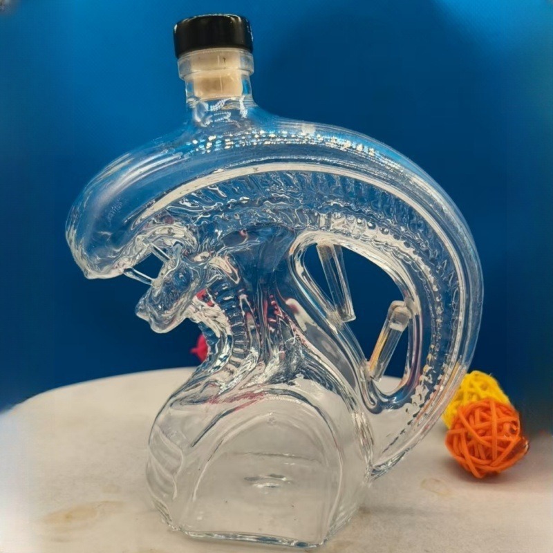 Uzaylı Xenomorph Şeklinde Visk - Wine Beer And Spirits incelemesi ve fiyatı